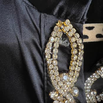 Emaar Square Serpil Giyim Defolu Ürün