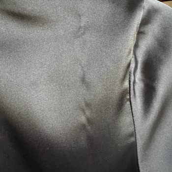 Emaar Square Serpil Giyim Defolu Ürün