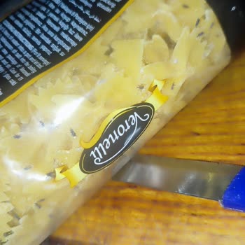 Veronelli Makarnadan Böcekler Çıktı