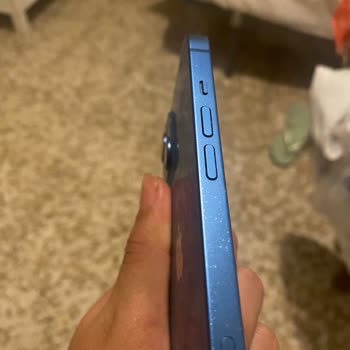 iPhone 13 Renk Değişimi