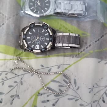 Erkekaksessuari (Instagram) Kalitesiz Alakasız Saat