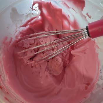 Dr. Oetker Renklendirici Jel Renk Vermedi