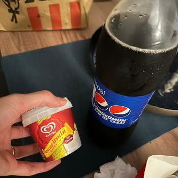 Trendyol KFC Bayat, Pis Kokulu Ve Soğuk Yemek