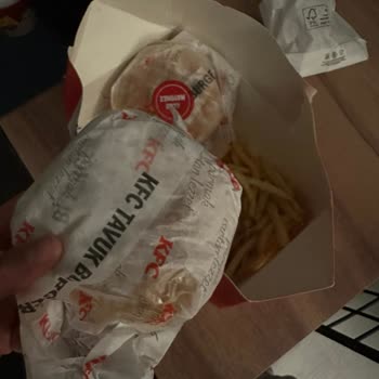 Trendyol KFC Bayat, Pis Kokulu Ve Soğuk Yemek