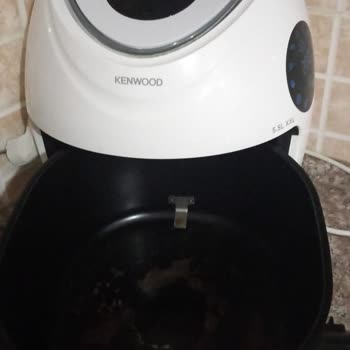 Kenwood Ürünün Kızartma Bölmesi Paslı Ve Temizlenmedi
