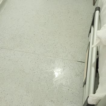 Nev Esentepe Hastanesi Özensiz Temizlik Ve Laubali Personel Sıkıntısı