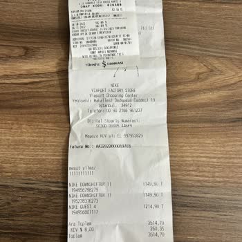 Nike Ayakkabı Deformesi. 2 Farklı Ayakkabı Aynı Noktada Deforme