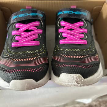 Skechers Ayakkabı Üretim Hatası
