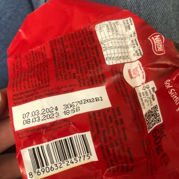 Nestle'nin Bozuk Çıkan Çikolatası