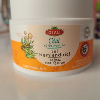 Otacı Yağlı Ciltler İçin Nemlendirici Krem