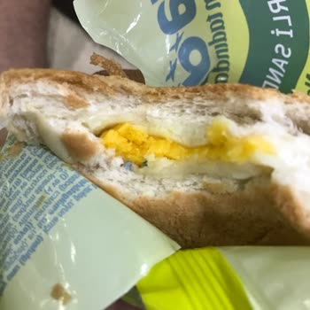 BİM'in Küflü Tada Sandviçi