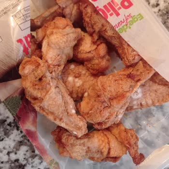 Gedik Piliç Soslu Kanat Küflü!