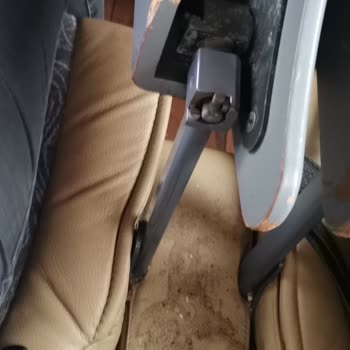 Salihli Güven Turizm Otobüsünde Kirlilik