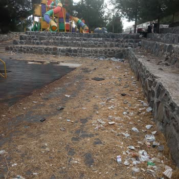 Kilis Belediyesi Bakımsızlık Ve Temizlik Sorunu İle İlgili Şikayet
