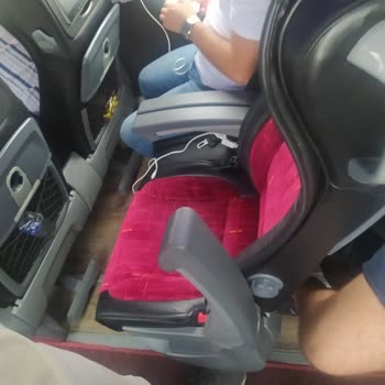 İnan Turizm Otobüs Yolcu Koltuğu