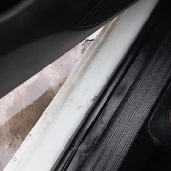 Scholl Concepts Swissvax Araç Yıkama Daha Doğrusu Yıkamama