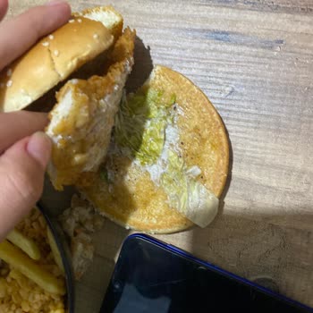 KFC Yetersiz Hizmet Vermekte!