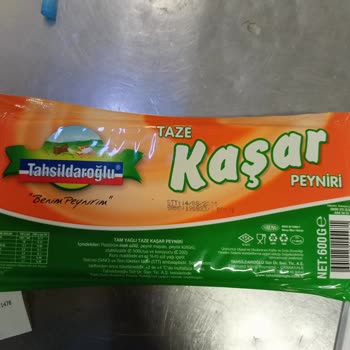 Tahsildaroğlu Kaşar Peynirden Kıl Çıktı