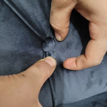 Weltew Home Berjerde Zımba Teli Ve Yırtık/ Rengi Değişmeye Başlayan Kanepe