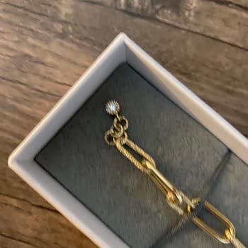 Atasay Kuyumculuktan Alınan Bileklik