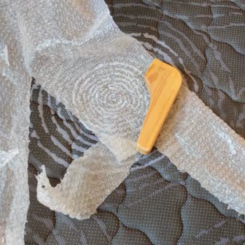 Taşpınar Alışveriş Merkezleri Kırık Ve Çatlak Gelmiş Olan Ürün