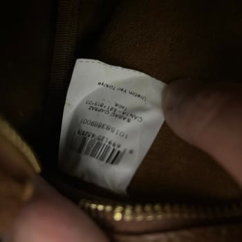 Beymen Kalitesindeki Çantalar Neden Parçalanıyor