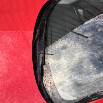 BMW 1 Kasa Ön Cam Dış Fitil Parçalaması Ve Aracımın Su Alması