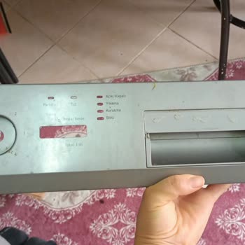 Altus Bulaşık Makinesi Kapağında Renk Değişimi