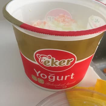 Eker Yoğurt Pembe Renge Dönüştü
