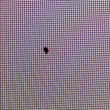 Samsung M7 43" Monitör Piksel Ölüsü Mevcut