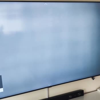 Samsung Pişmanlık. Panel LED'lerin İzlerken Belirgin Olması