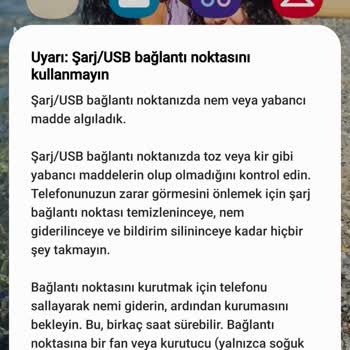 Samsung Telefon USB Girişi Toz Nem Bildirimi Geliyor Her 5 Dakikada Bir