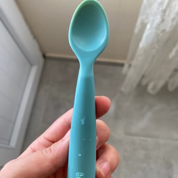 Oioi Markası Kaşığı Renk Değiştirdi