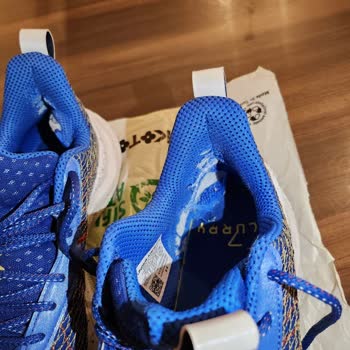 Under Armour Curry 10 Ayakkabının 2 Ayda Yırtılması