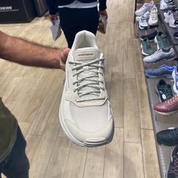 Skechers Ayakkabı Rengi Attı