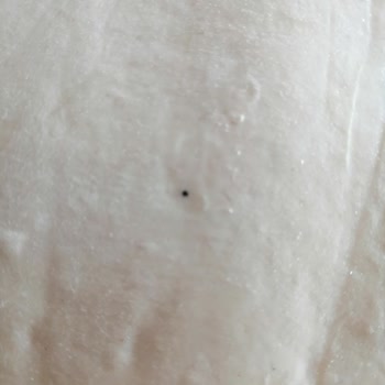 PınarOnline Milföy Hamuru İçindeki Siyah Parça