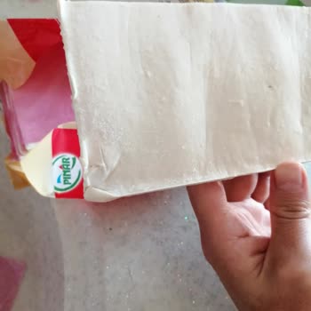 PınarOnline Milföy Hamuru İçindeki Siyah Parça