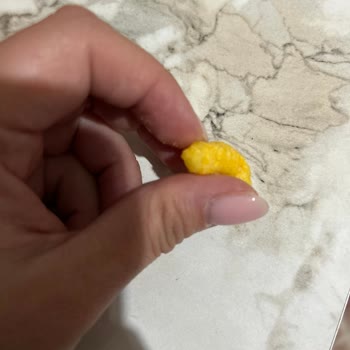 Çerezza Kapalı Paketten 2 Kez Kıl Çıktı