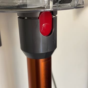 Dyson V10 Filtre Ve Başlıkların Tam Oturmama Sorunu