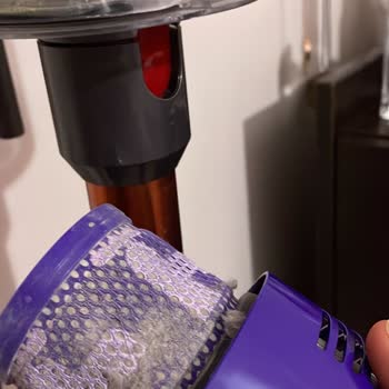 Dyson V10 Filtre Ve Başlıkların Tam Oturmama Sorunu