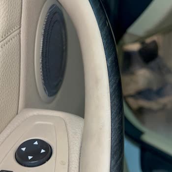 BMW 3.20i İç Kapı Kolları Deformasyonu