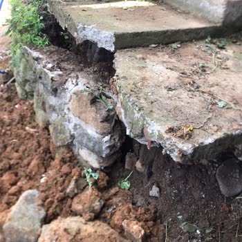 Aksa Gaz Alipaşa Mahallesi Doğal Gaz Hattı Çalışması Sonucu Oluşan Hasar