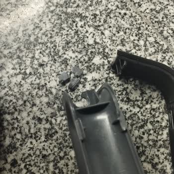 Arzum Cay Sefası Demlik Kulpu Kırıldı