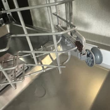 Teka DW605 S Bulaşık Makinesi Sepetleri Pas Akıtıyor...