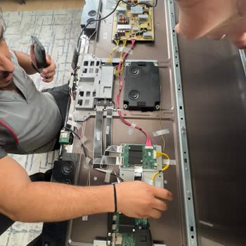 Arçelik Old Ekran 65 İnç 1.5 Ay Servis Aldı Olmadı Arıza Bulamıyoruz