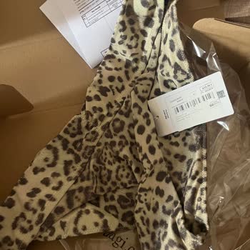 Dagi Paramı Aldı Ürünümü Yanlış Gönderdi Ve Hiçbir Bilgi Yok