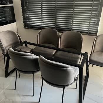 Vivense Yemek Odası Takımının Masası Kırık Geldi Sonrasında Fiili Çözüm Yok!