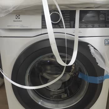 Media Markt Hasarlı Gönderdiği Çamaşır Makinesini İade Almıyor