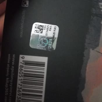 Pazarama'da Korsan Kitap Satılıyor.