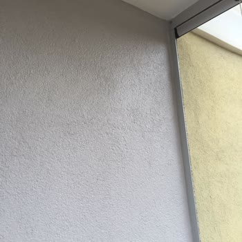 Polisan Gizemli Gri Lila Rengi Görünüyor